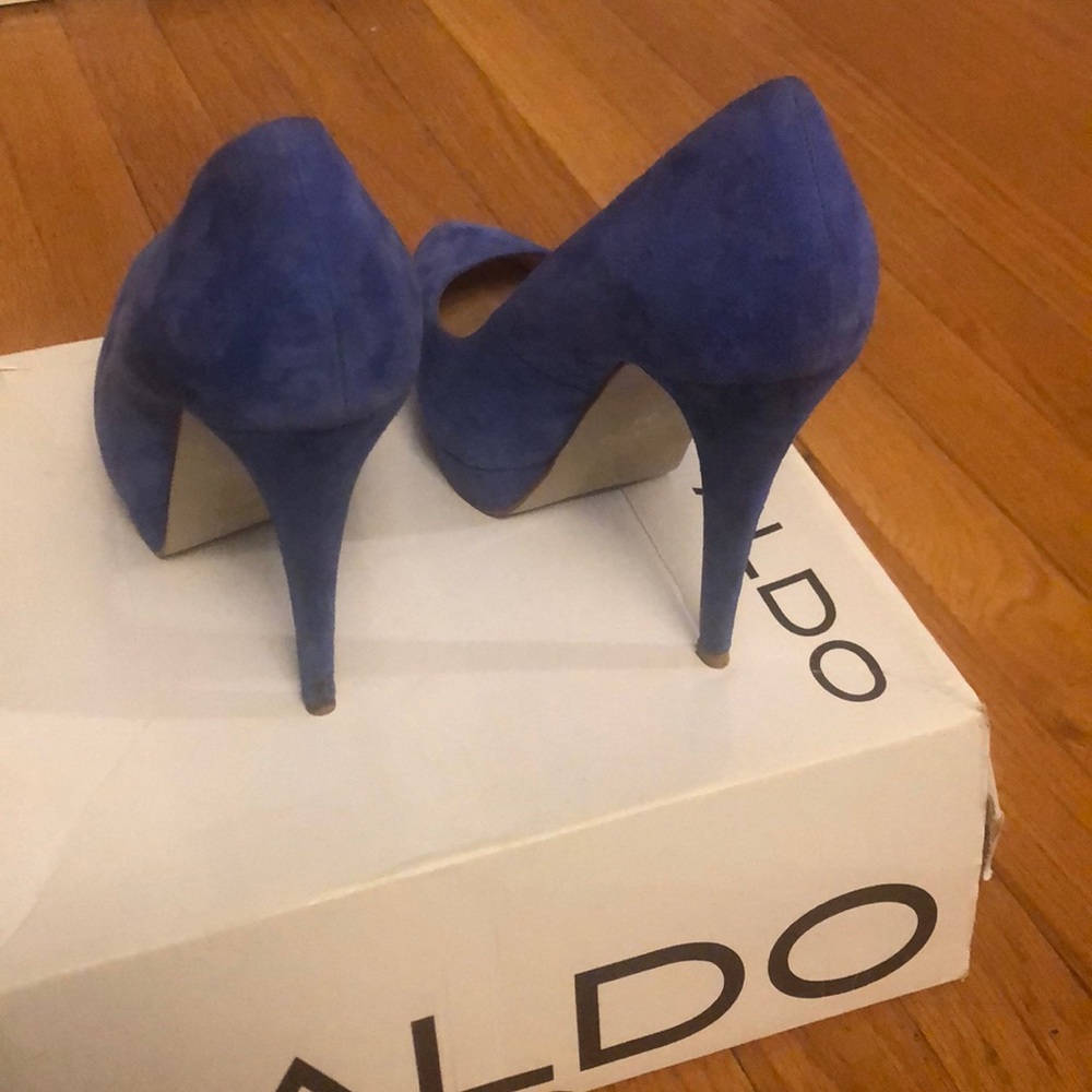 Shoe - Picture 2 of 3